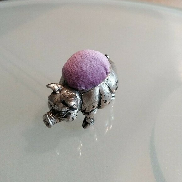A E Williams Pewter PIG Pin Cushion Made England - Picture 2 of 7